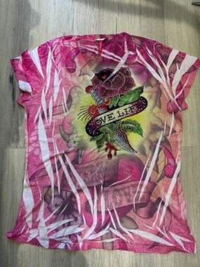 Love Pink Floral Graphic Short Sleeve Tee